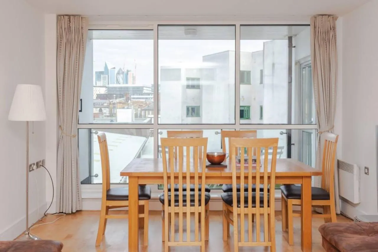 Spacious 2 Bedroom Flat On Bermondsey St London 0*,  United Kingdom