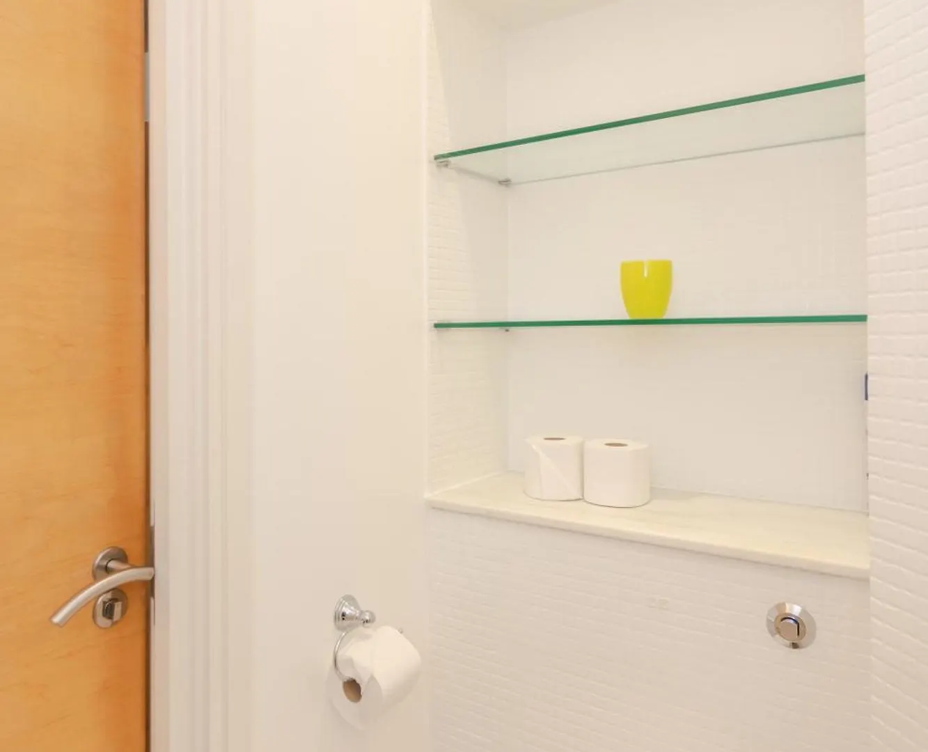 Spacious 2 Bedroom Flat On Bermondsey St London 0*,  United Kingdom