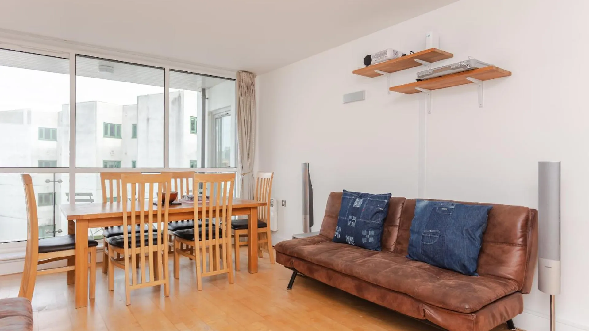 Spacious 2 Bedroom Flat On Bermondsey St London Apartment